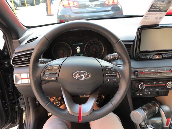 Hyundai Veloster Sport Coupe 