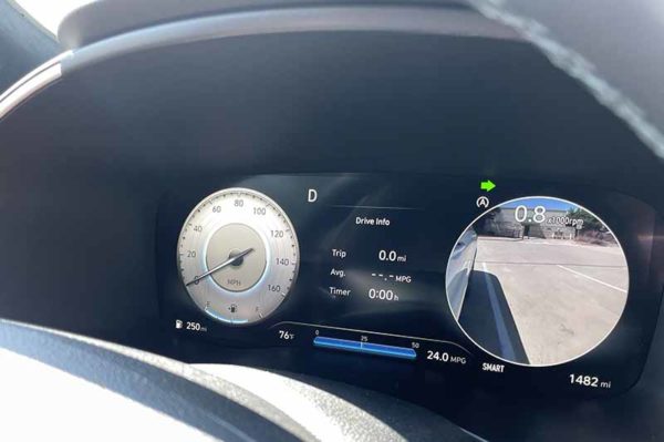A Girls Guide To Cars | 2021 Hyundai Santa Fe Calligraphy: A Luxury Drive Without The Heavy Price Tag - In Dash Camera