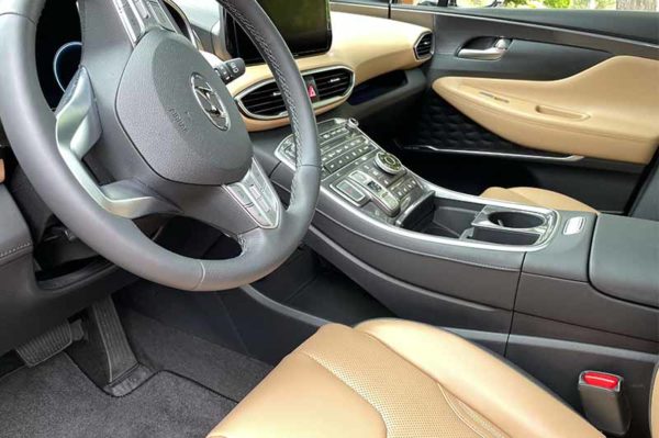 A Girls Guide To Cars | 2021 Hyundai Santa Fe Calligraphy: A Luxury Drive Without The Heavy Price Tag - Santa Fe Console