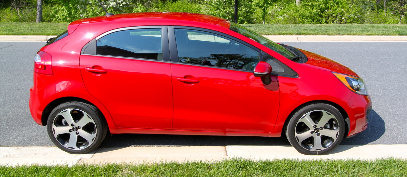 12 Kia Rio 5 Door Sx