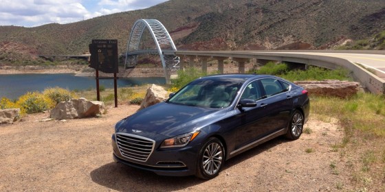 2015-Hyundai-Genesis-3