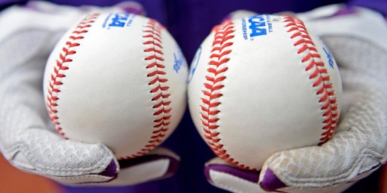 NCAA-Baseballs