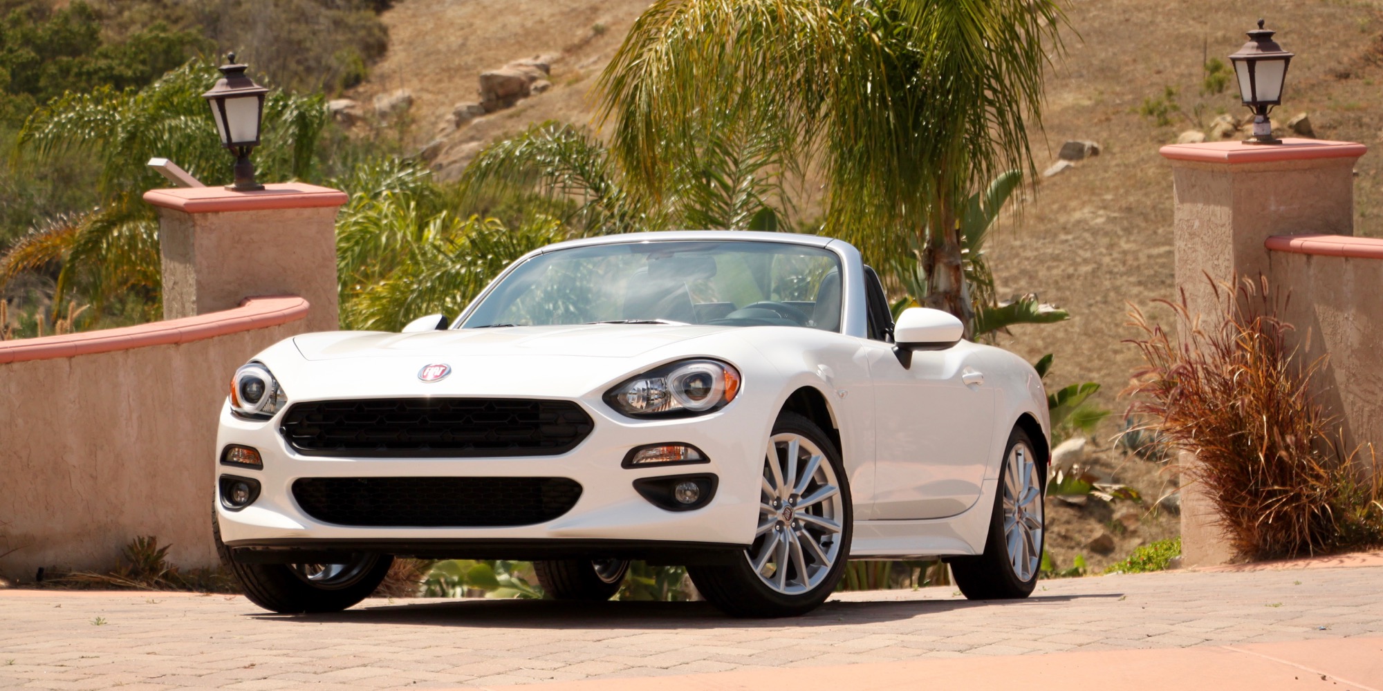 17 Fiat 124 Spider Review