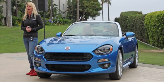 17 Fiat 124 Spider Review