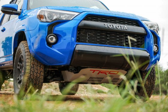 Toyota 4Runner TRD Pro Voodoo Blue Off Roading