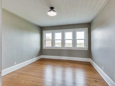 Suncrest Dr photo 10