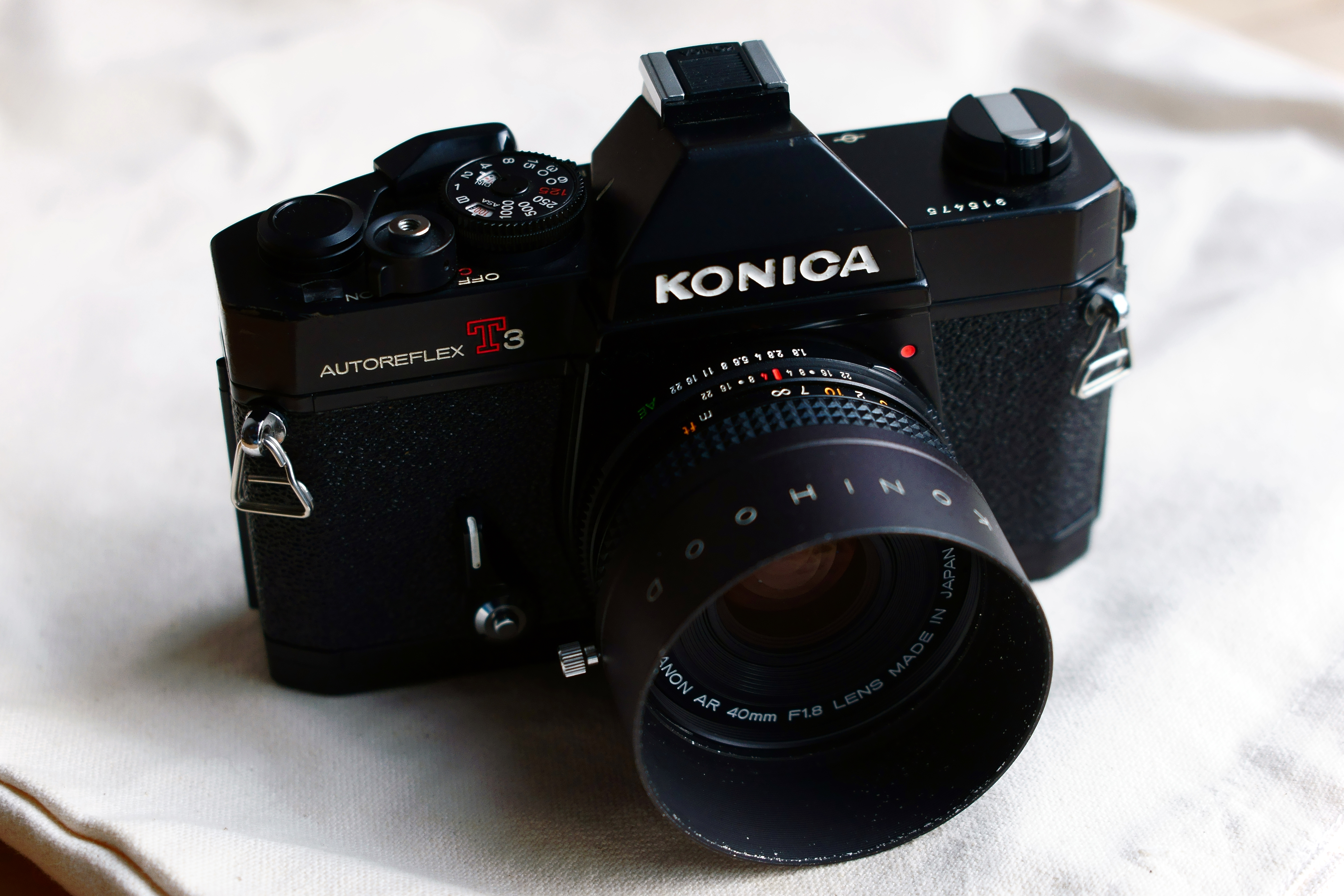 Konica Autoreflex T3