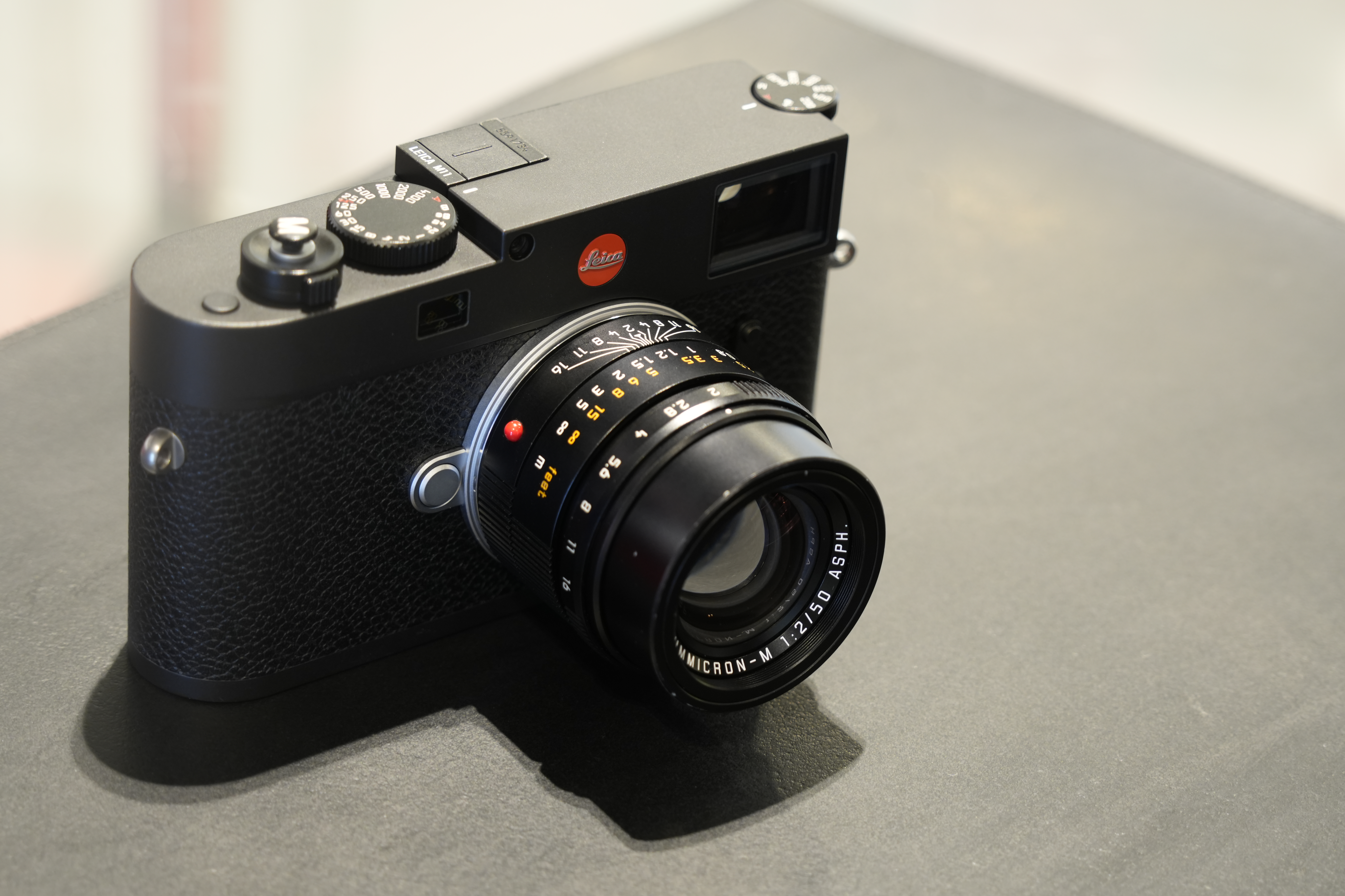 Leica Summicron-M 50mm f/2